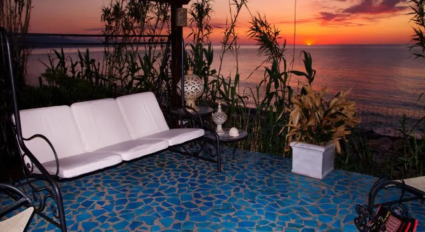 BOUTIQUE VILLA con accesso privato alla spiaggia - Image 1