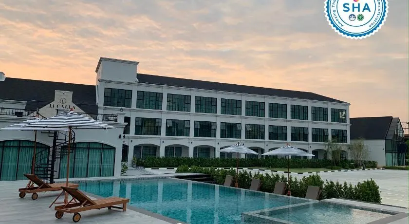 Li CALLA Resort Trat - Image 1