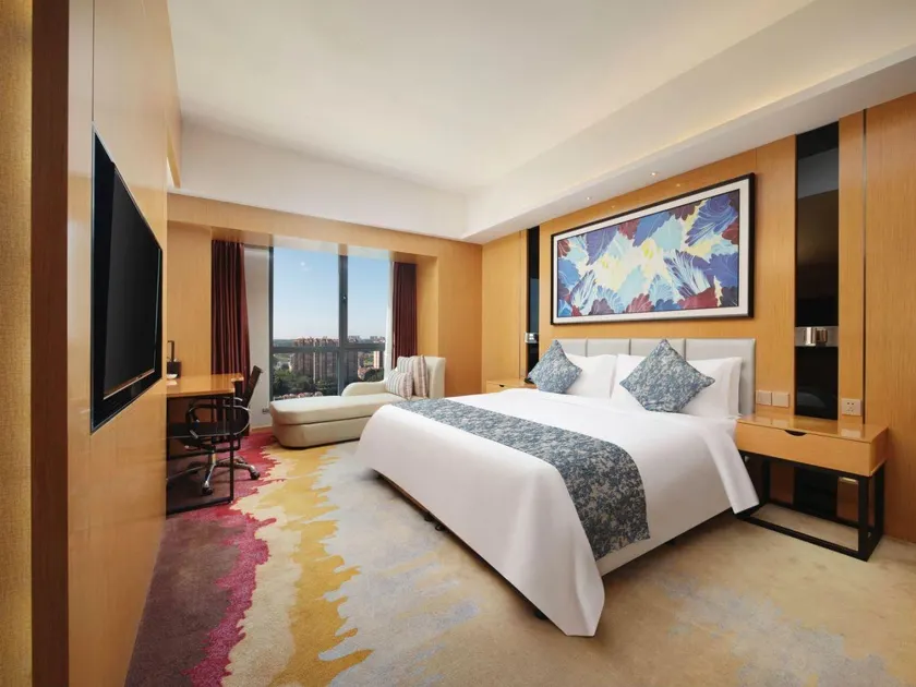 Hefeng Hotel (Ziyang Wanda) - Image 1