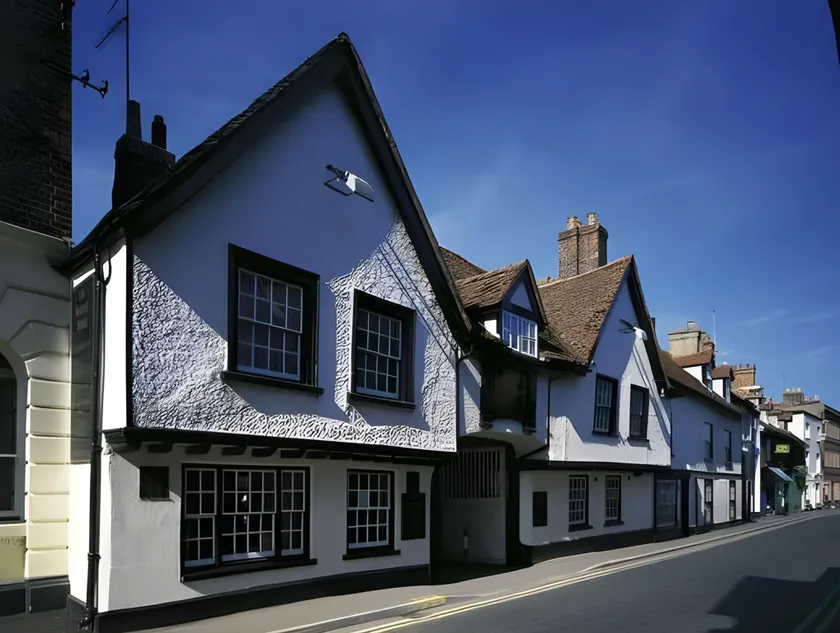 The George Hotel - Image 1