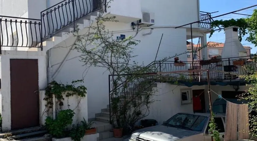 Apartments Josip - Image 1