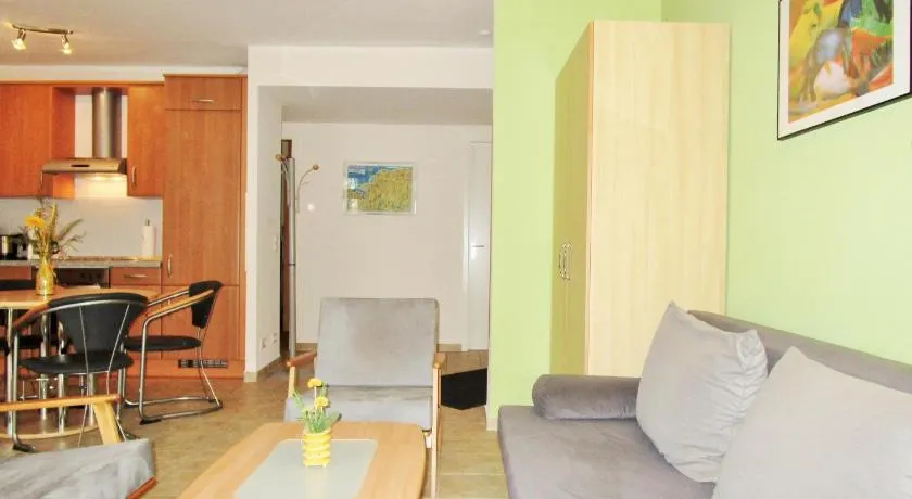 Appartementanlage Am Grün 14 Fewo Bettina WE 4 - Image 1