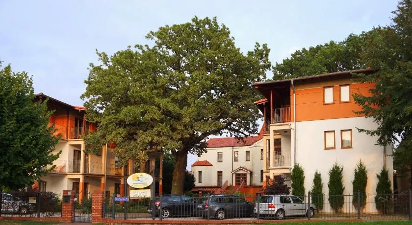 Rezydencja 5 Dębów - Image 1