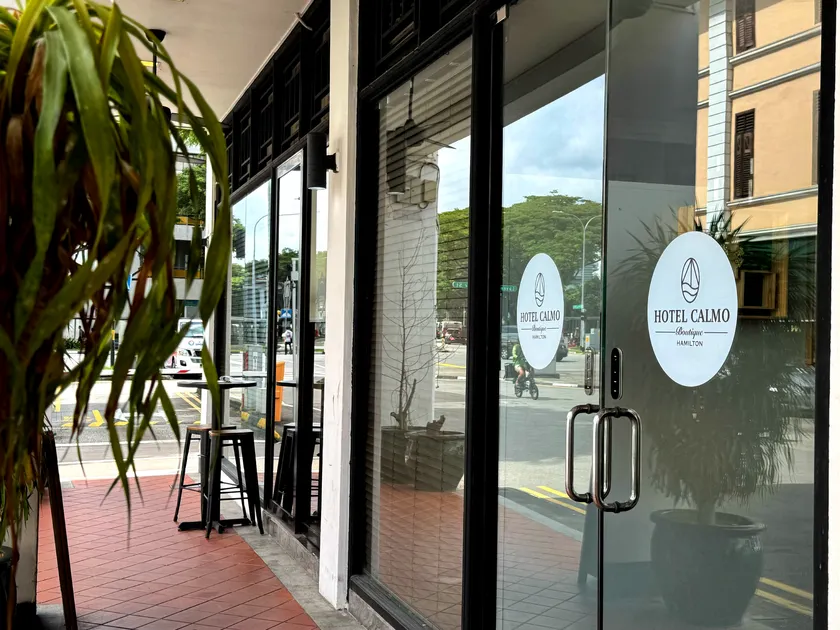 Hotel Calmo Hamilton - Image 1