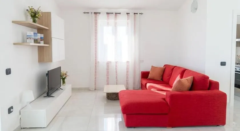 VILLA ARCANGELO Le - Image 1