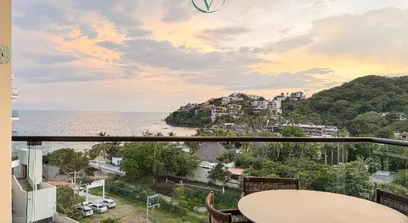 Luxury Oceanview 2BR La Cruz de Huanacaxtle - Image 1