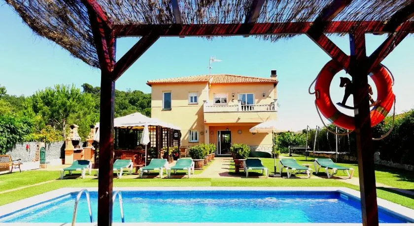 Holiday Home Cardona - Image 1