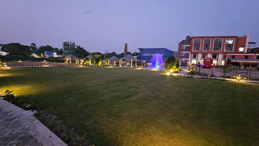 Balaji Hotel and Resturant - Image 1
