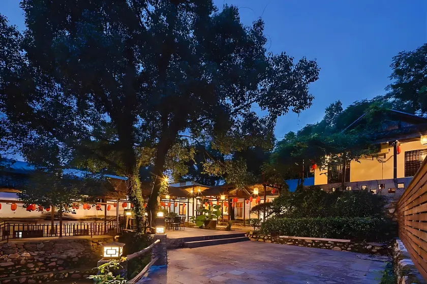 Floral Hotel Lushan Mountain Daluwang Villa - Image 1