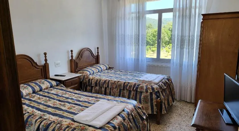 HOSTAL BARCELONA - Image 1