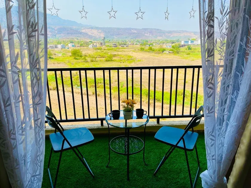 Lovely 1 BHK fully Furnished Apartment. - Image 1