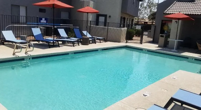 Mesa Riverview Townhouse - Image 1