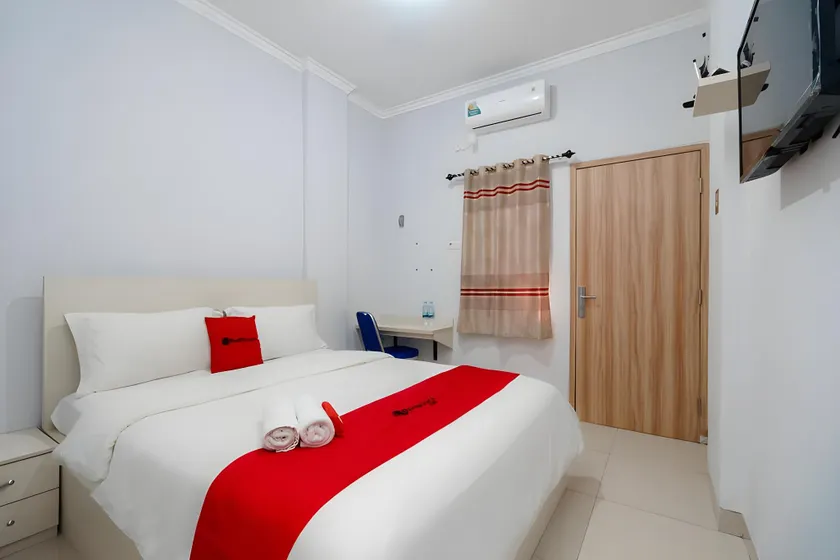 RedDoorz near Pantai Barat Pangandaran 2 - Image 1