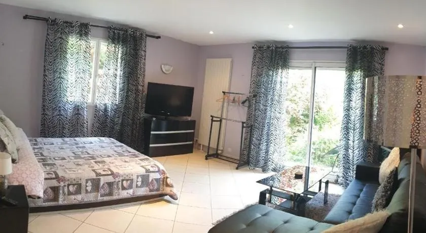 STUDIO Confort Clim 20min Orly-45min Paris Disney - Image 1