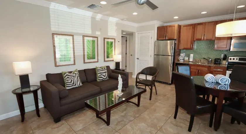 The Beach Club At Anna Maria #8 and #9 - Image 1