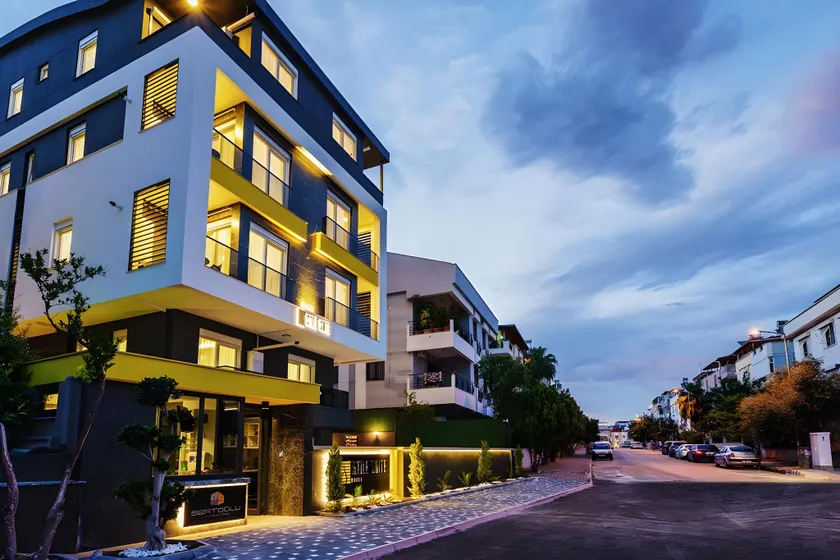 Stile Suite Family Hotel - Image 1