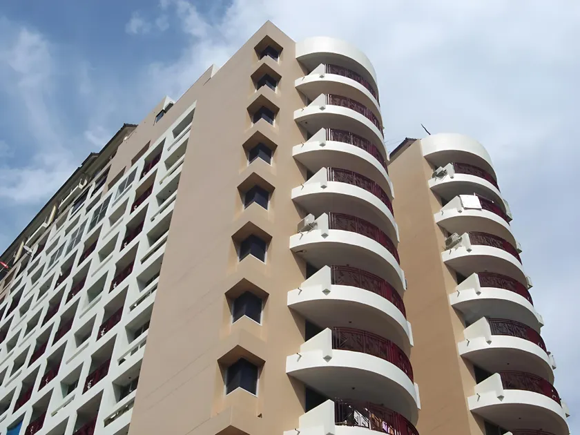 Galare Thong Tower - Image 1