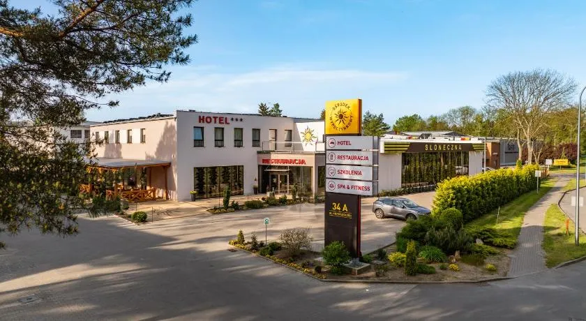 Hotel - Restauracja "SŁONECZNA" - Image 1