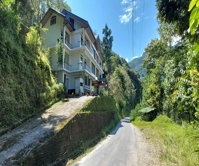 Norbulingka Retreat - Image 1