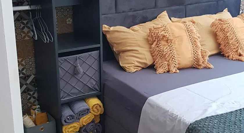 Sweet little studio apartment - Image 1