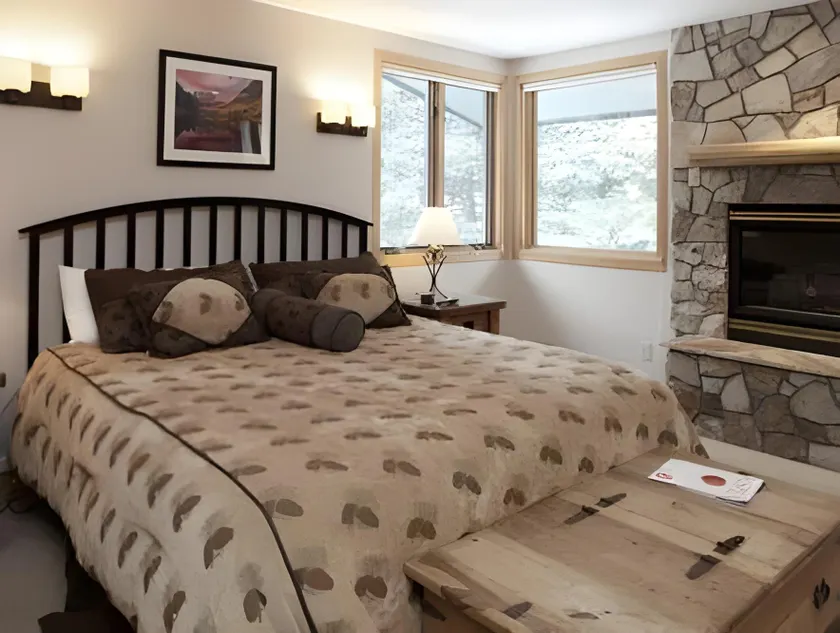 Tamarack Townhomes - CoralTree Residence Collection - Image 1