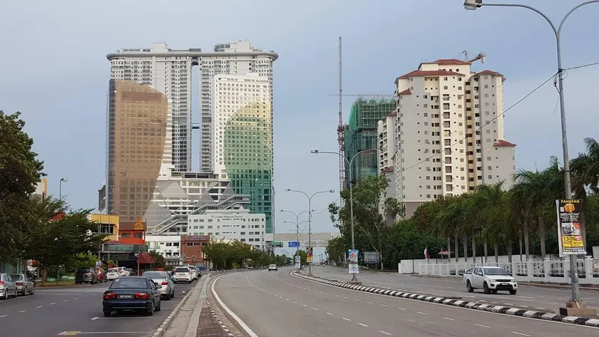 Silverscape@Hatten City - Image 1