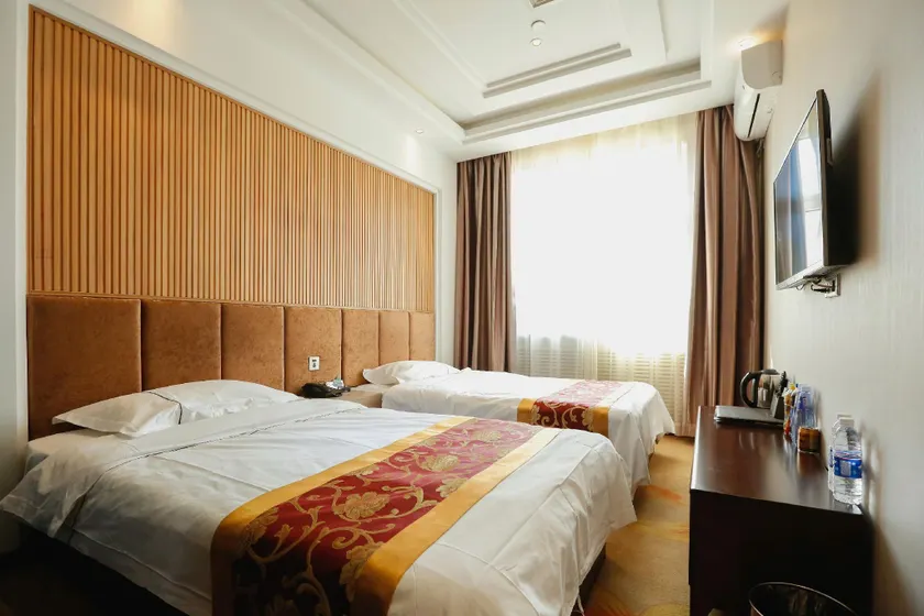 Youhe Business Hotel - Image 1