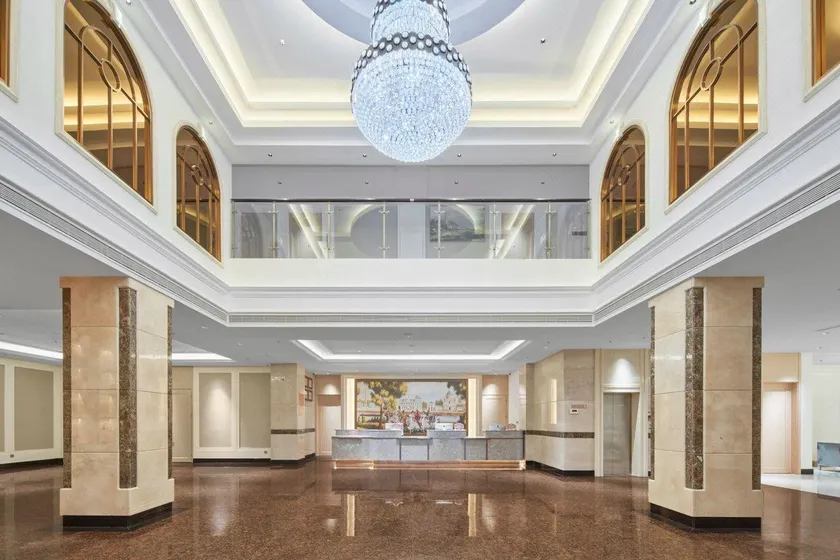 Vienna Hotel (Dali Xiangyun High-speed Railway Station) - Image 1