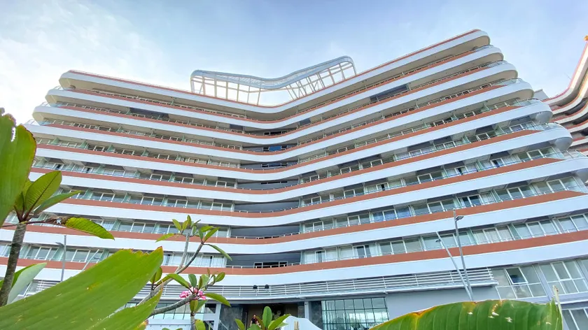 REOTEL at THE NOVE - NUVASA BAY Serviced Apartment - Image 1