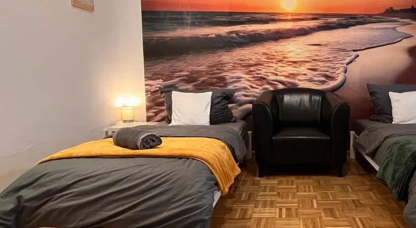 Aschaffapartment 110qm groß, Aschaffenburg für bis zu 11 Personen - 4 separate Schlafzimmer - Mainaschaff - Grill - Terrasse - ruhige Lage - gratis Parken - free Netflix - Image 1