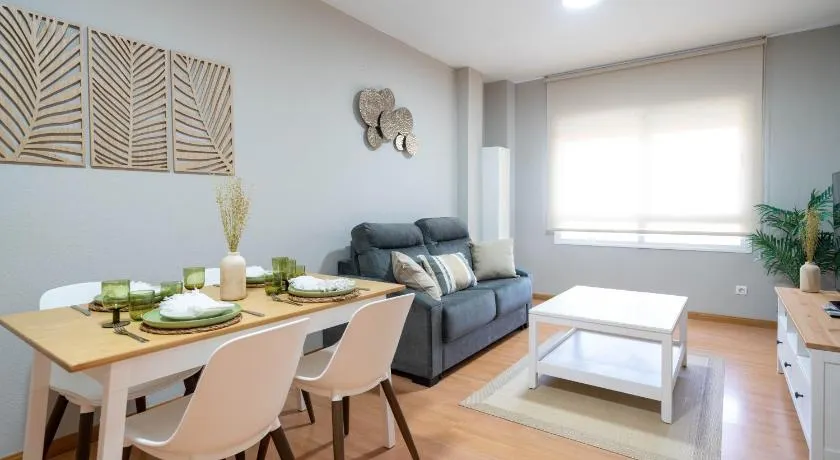 Apartamentos GO Covaresa Parking Gratuito EXCEPTO ESTUDIOS - Image 1