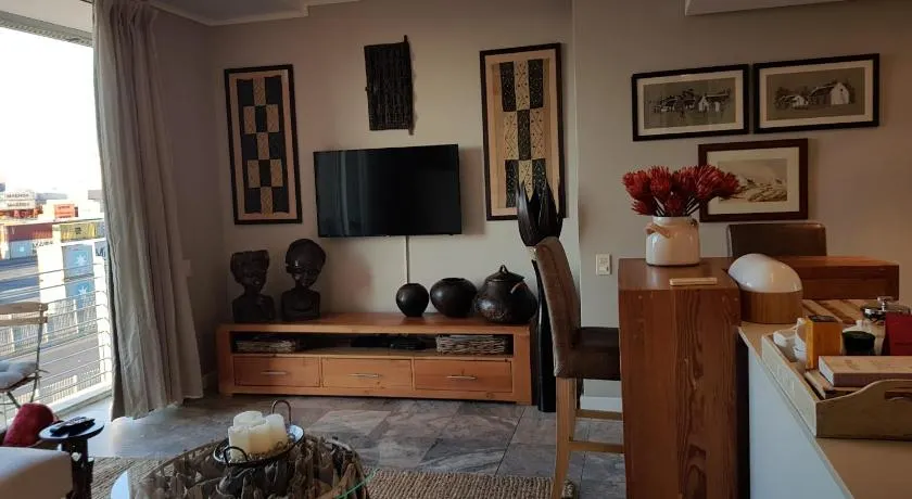 Harbour Bridge Suite 220 - Image 1