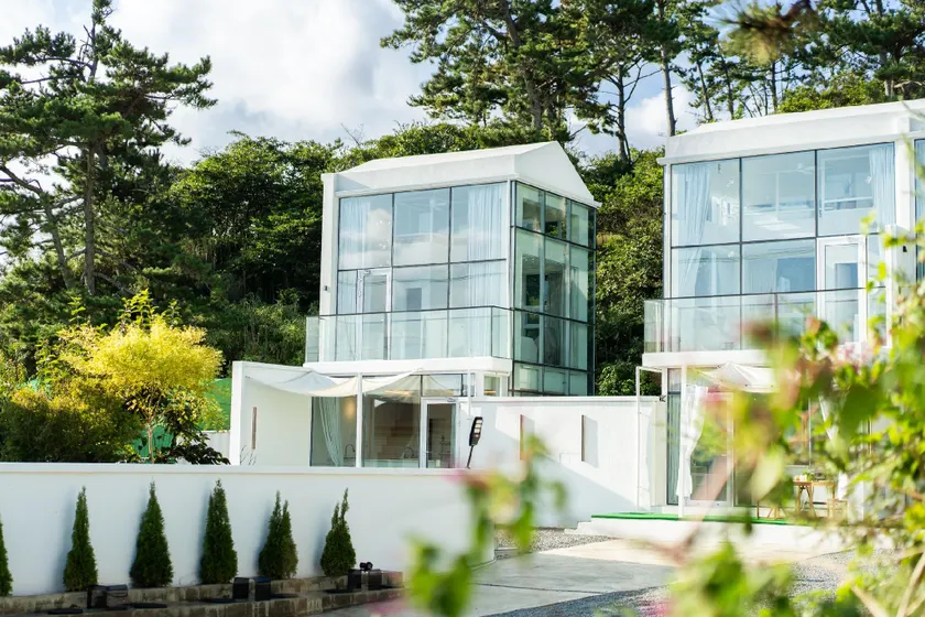 Ulsan Nasa Pool Villa - Image 1