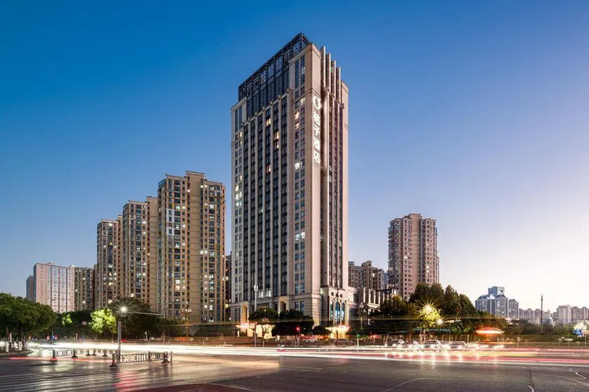 Orange Hotel (Nanchang Honggutan Causeway Bay Qiushui Square) - Image 1