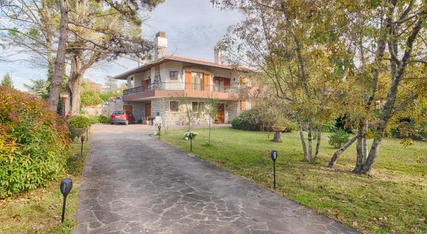 Incantevole Villa Margherita x6 ad Aurisina - Image 1