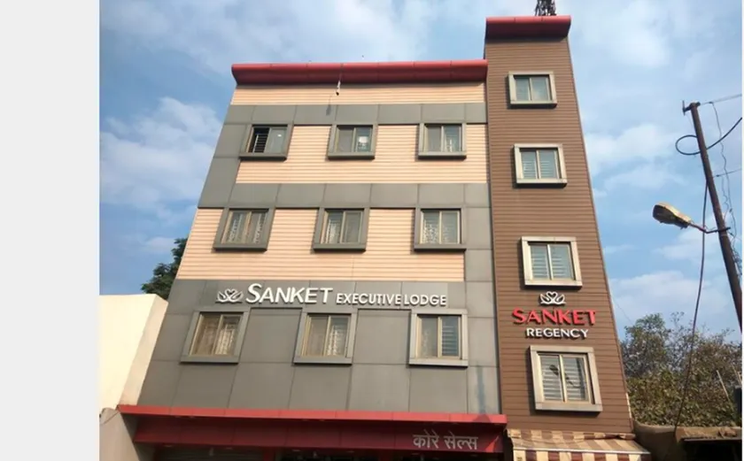 Hotel Sanket Regency - Image 1