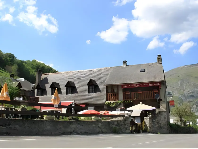 Auberge des Pyrénées - Image 1