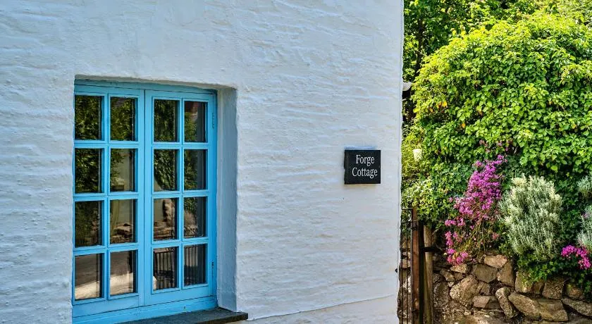 Finest Retreats - Forge Cottage, Padstow - Image 1