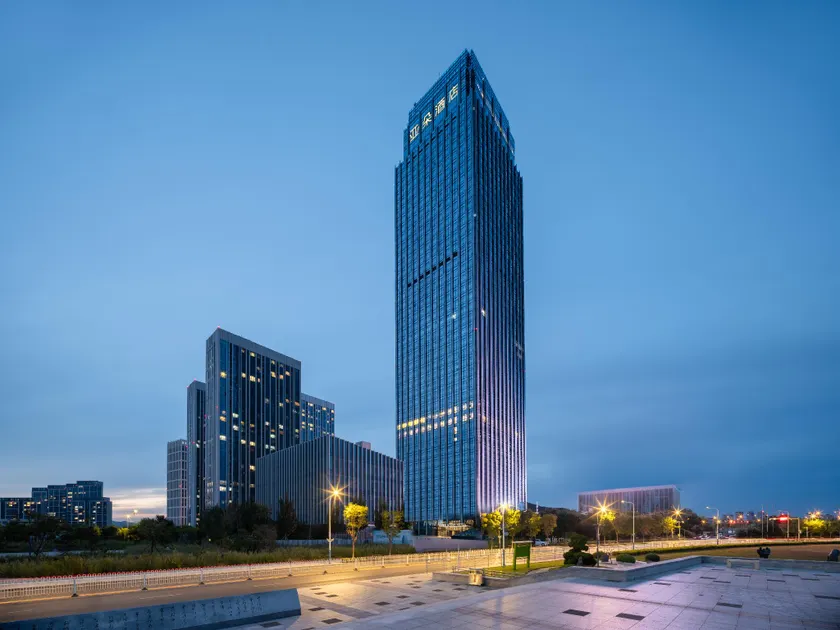 Dalian Gaoxin Wanda Plaza Xinghaiwan Bridge Atour Hotel - Image 1