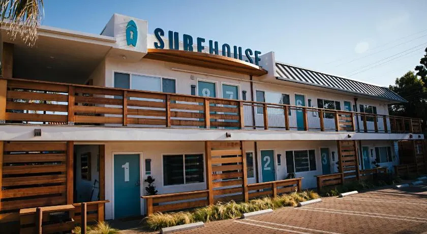 Surfhouse - Image 1