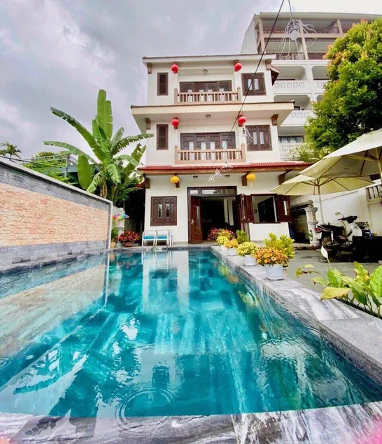 B'Lan Riverside Villa - Image 1