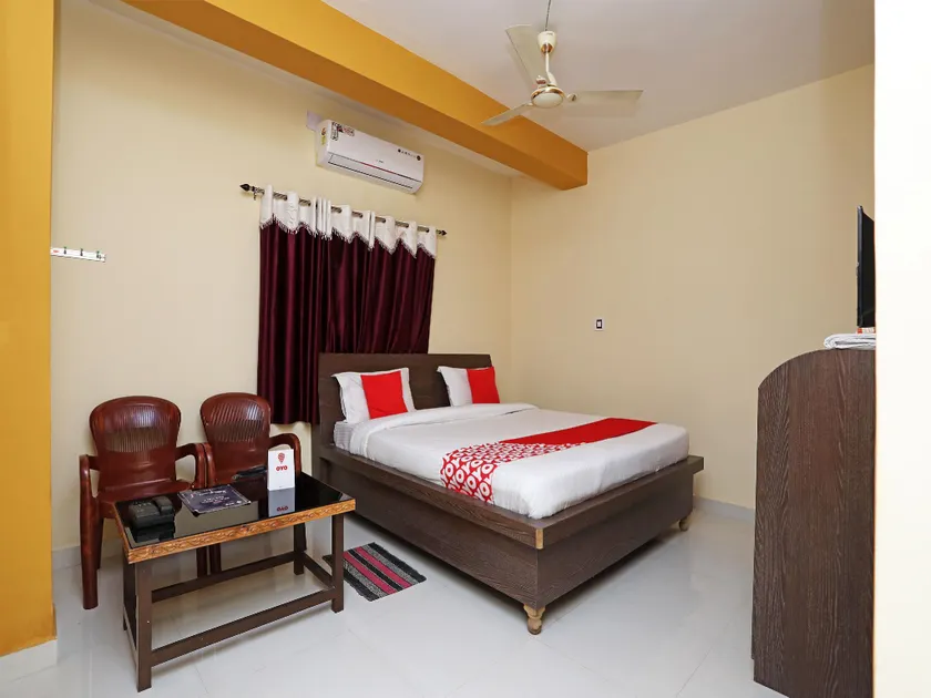 Hotel O Senapati Palace - Image 1