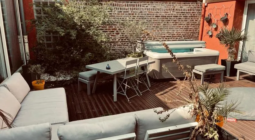 Studio indépendant et calme avec Jacuzzi à Lille - Image 1