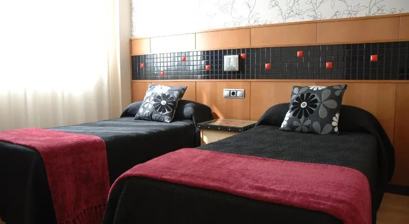 Hostal de Cuenca - Image 1