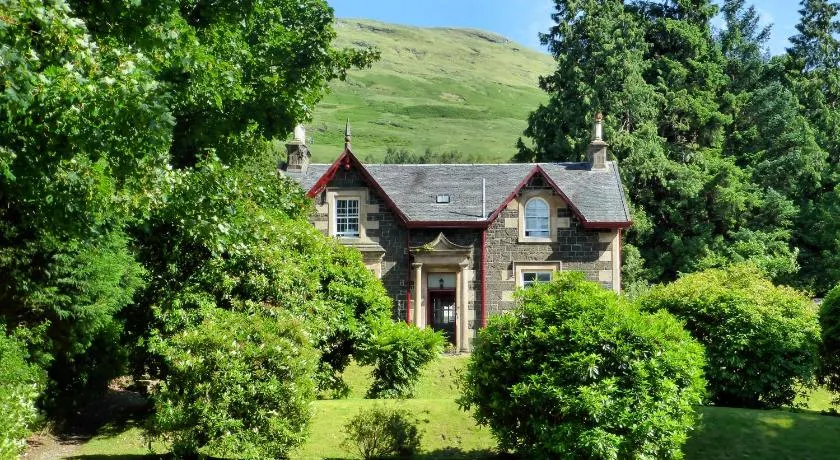 Mansefield House - Image 1