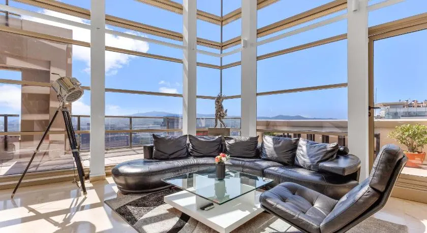 Penthouse Duplex with Epic Views - Image 1