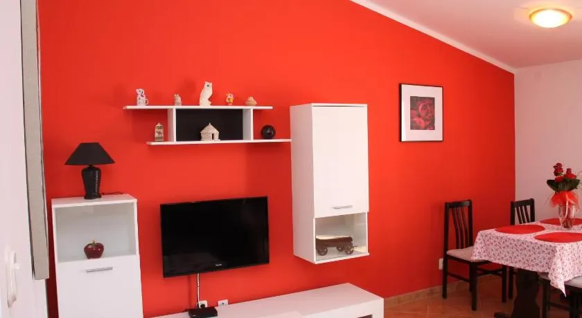 Apartment Drenovica - Image 1