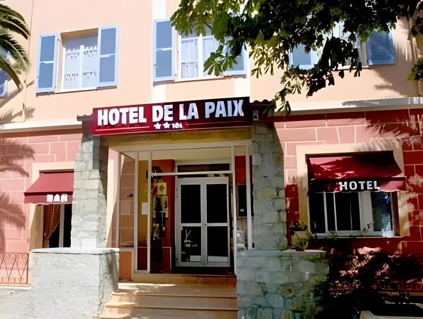 Hotel de La Paix - Image 1
