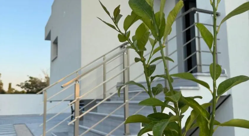 Toska Residence - Image 1