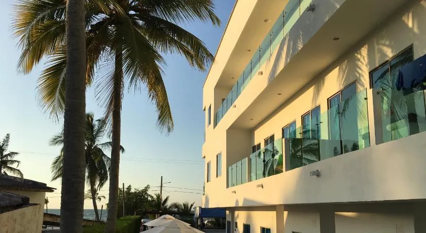 Blue Apartahotel - Image 1